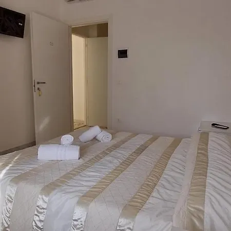 Luxury Vittoria Bed & Breakfast